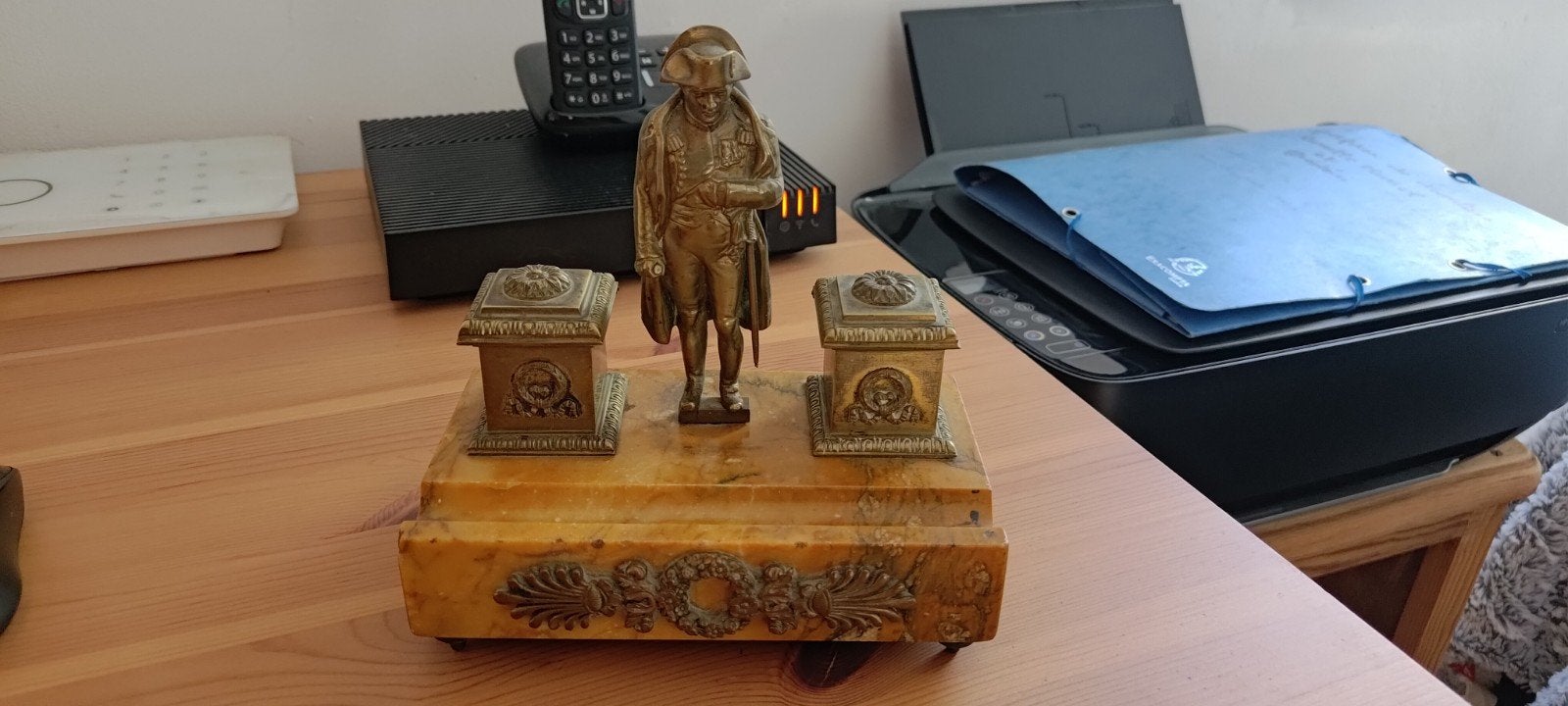 Encrier Napoléon III – Bronze doré & Marbre de Sienne, Enlèvement