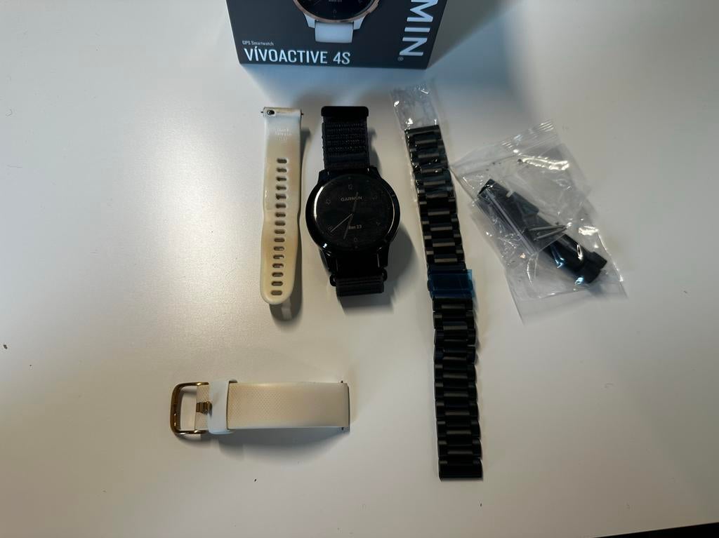 Garmin vivoactive 4s, orgineel wit-rose, Ophalen, Gebruikt, Zwart, GPS