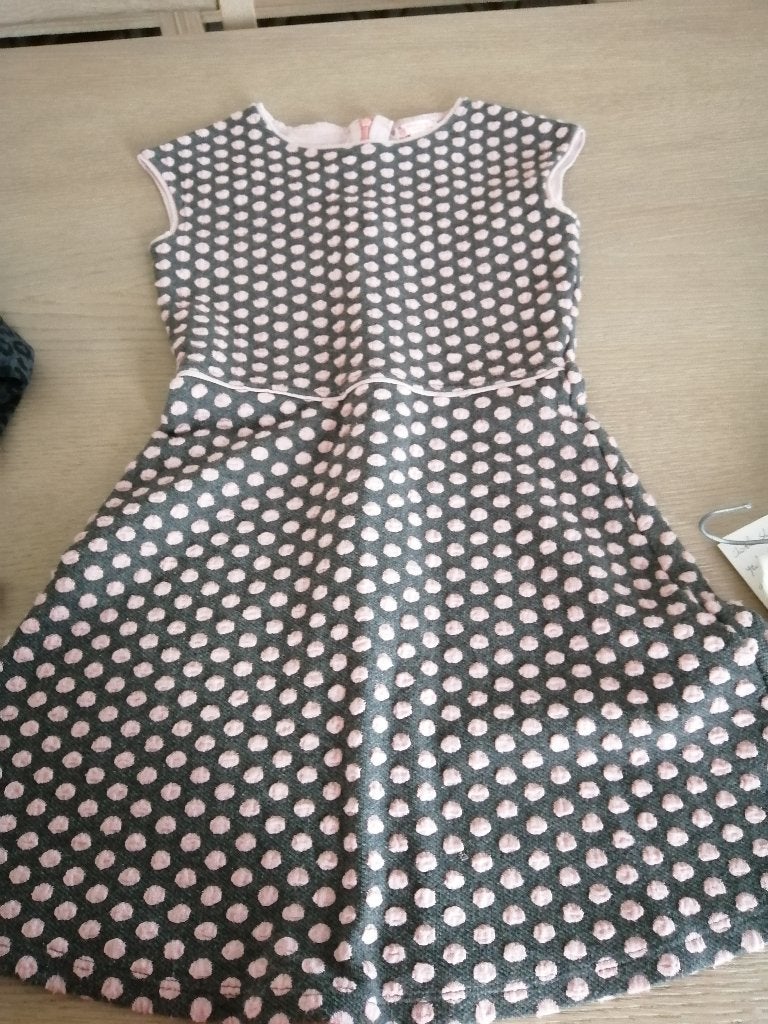 kleedje maat 140 + vest maat 146, Kinderen en Baby's, Kinderkleding | Maat 140, Ophalen of Verzenden, Zo goed als nieuw, Meisje