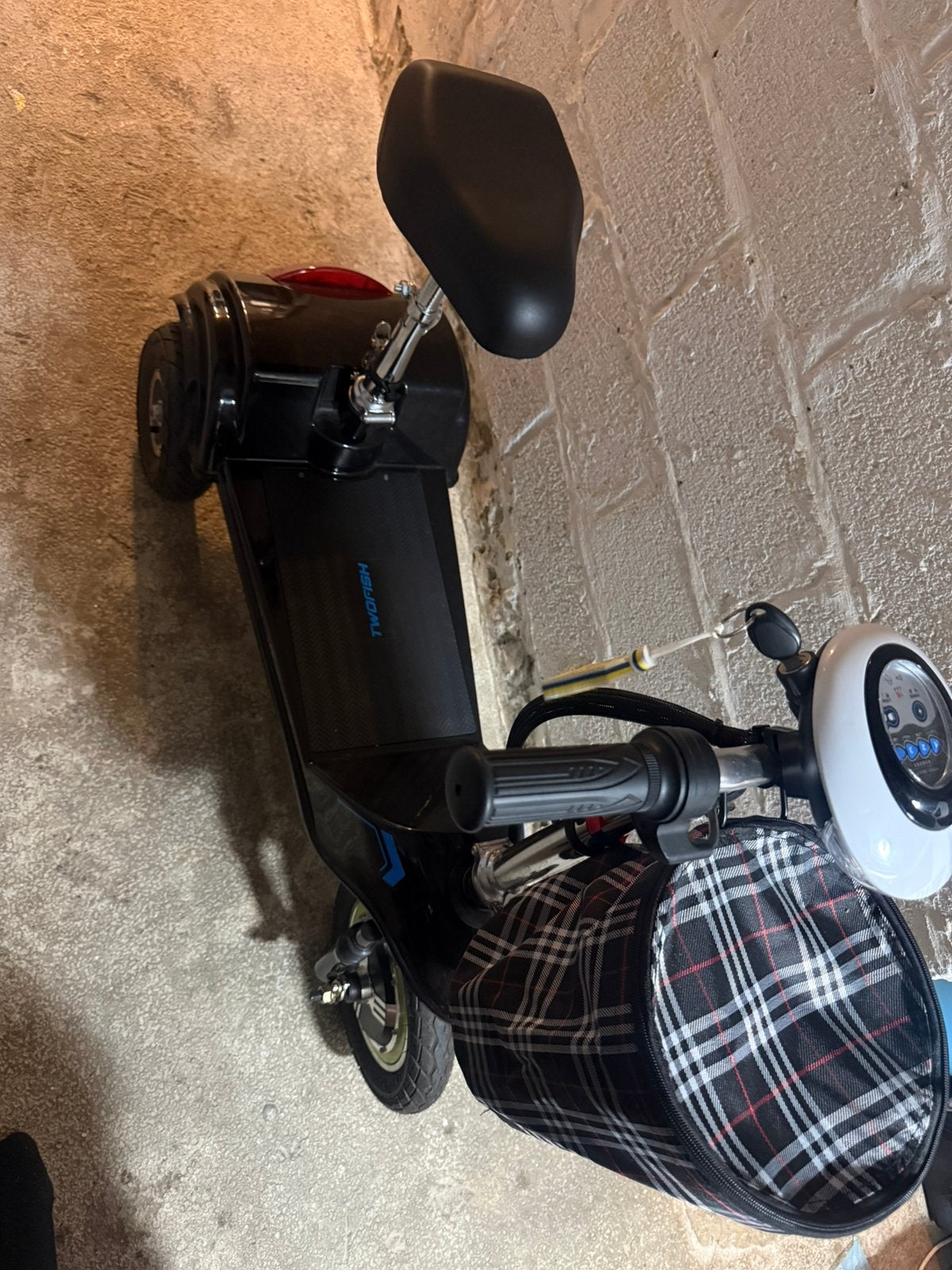 Scootmobiel/elektrische scooter met 3 wielen, Diversen, Ophalen, Zo goed als nieuw, 26 t/m 35 km, 16 km/u of meer