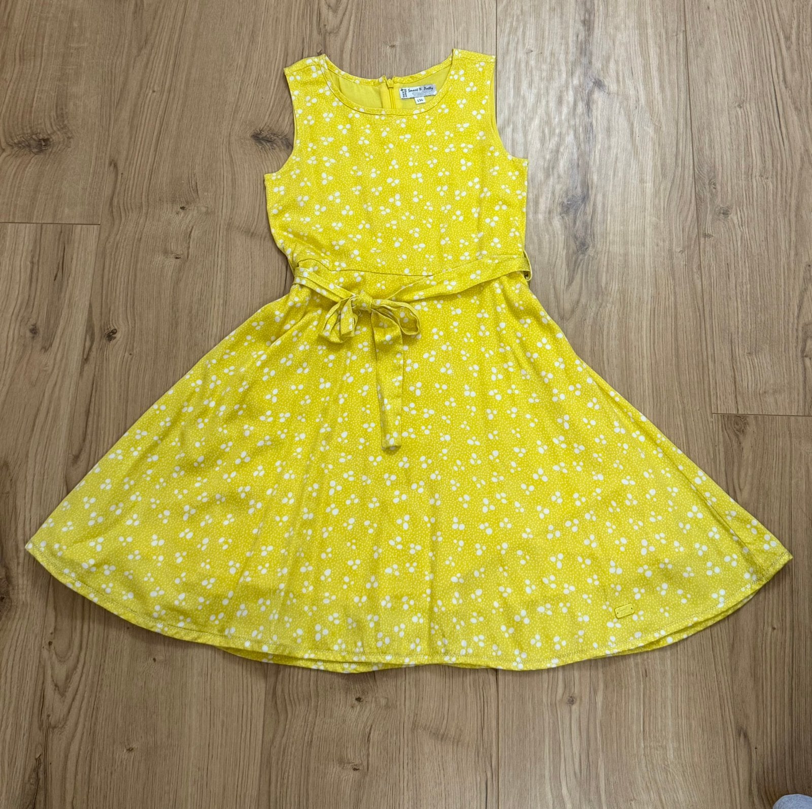Geel kleedje C&A, Kinderen en Baby's, Ophalen of Verzenden, Zo goed als nieuw, Meisje, Jurk of Rok