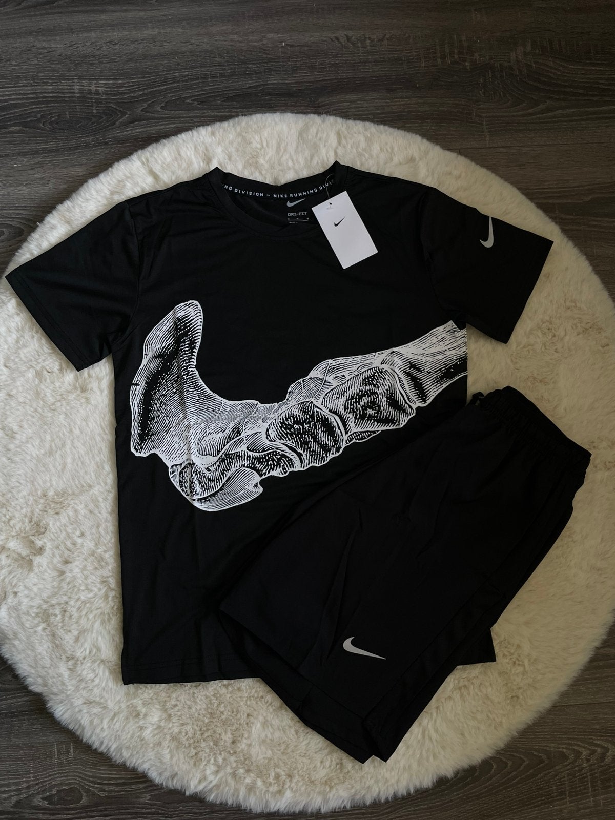 Ensemble Nike Noir, Neuf, Général, Enlèvement, Taille 46 (S) ou plus petite