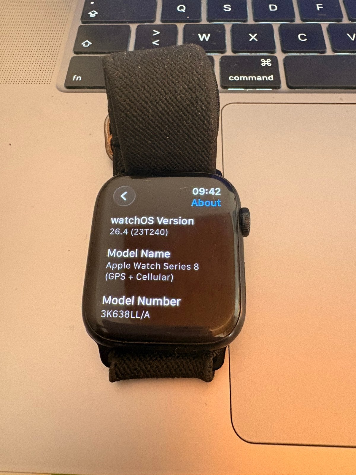 Apple watch série 8 minuit 45 mm cellular + gps, Étanche, IOS, Comme neuf, Enlèvement
