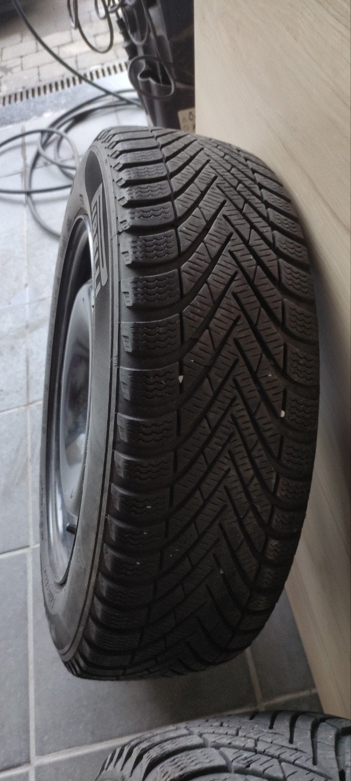 kit hiver pirelli 185/60/R15, Neuf, 15 pouces, Pneus et Jantes, Pneus hiver