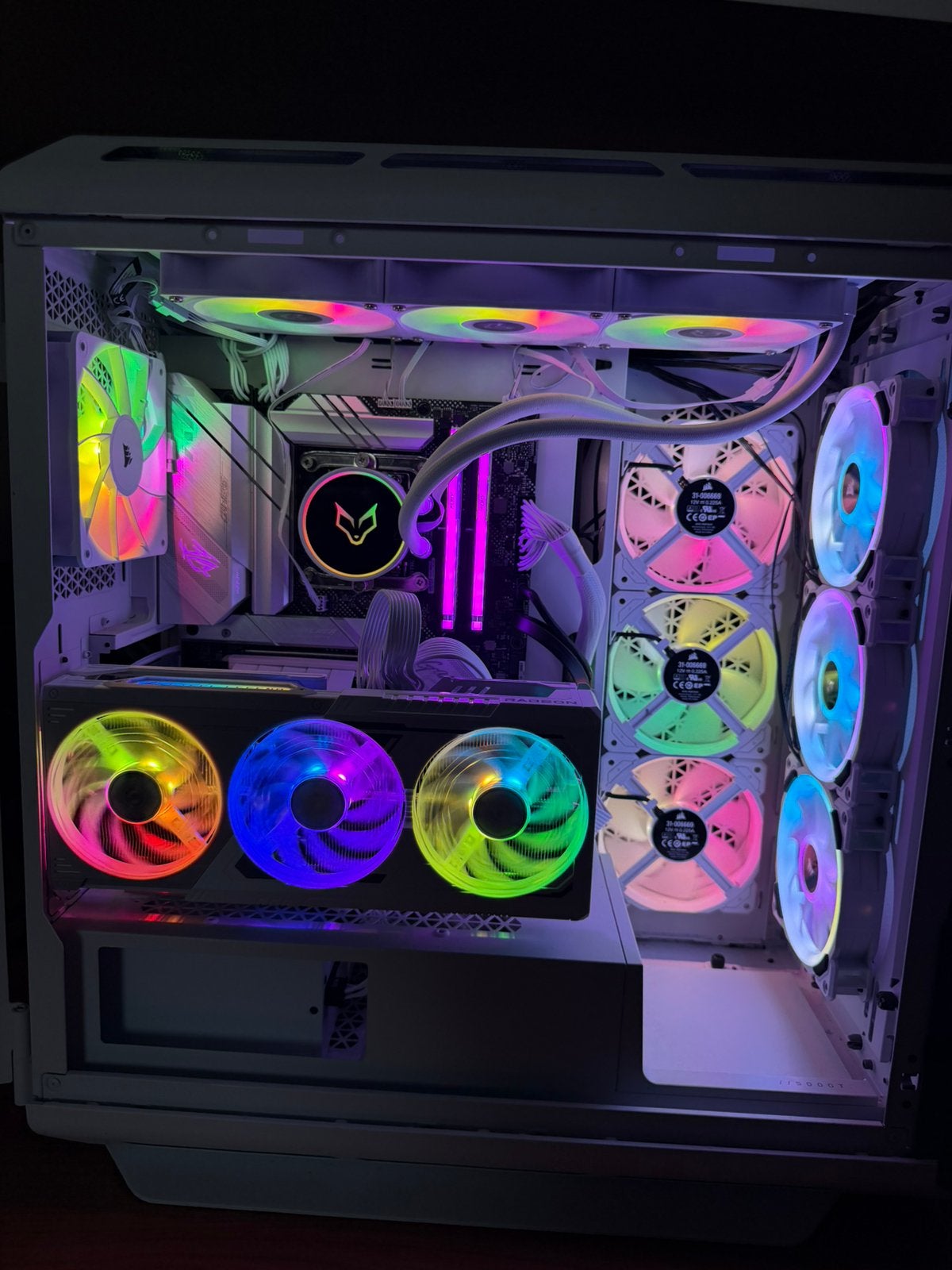 Pc gamer Rx 9070xt / i9 13900kf, Enlèvement, Comme neuf, Gaming, SSD