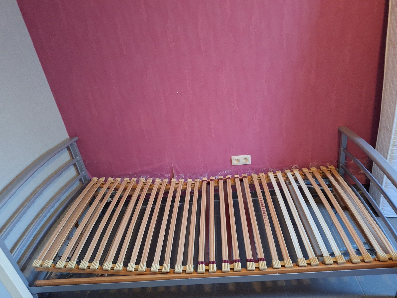 1 persoons bed, 90 cm, Gris, Enlèvement, Une personne
