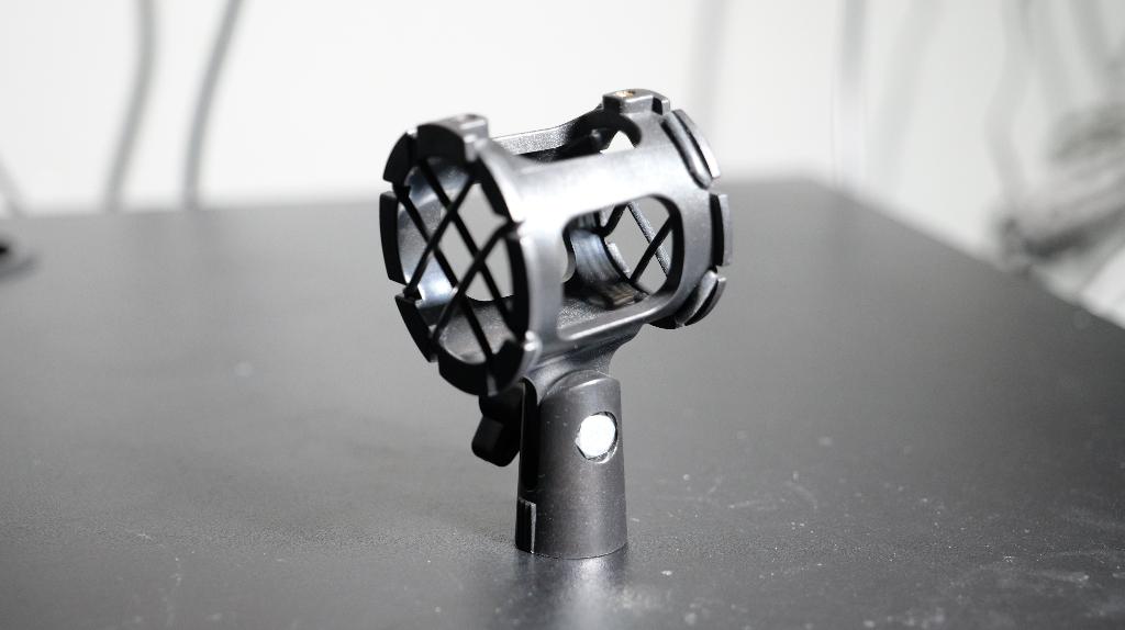 SmallRig 1859 Universal Microphone Shock Mount Adapter, Audio, Tv en Foto, Videocamera's Digitaal, Ophalen of Verzenden