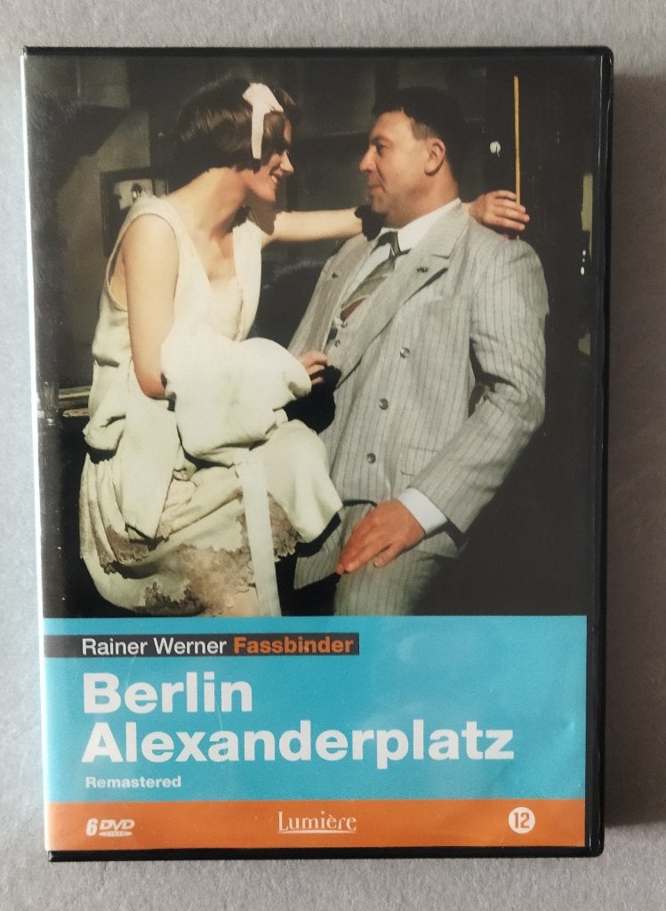 DVD-box Berlin Alexanderplatz: Rainer Werner Fassbinder, CD & DVD, DVD | Drame, Enlèvement ou Envoi, Comprend un livret, Autres genres