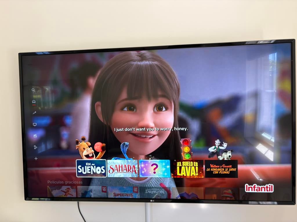 LG 65” 4K TV + muurbeugel + nieuwe afstandsbediening, Audio, Tv en Foto, Televisies, Zo goed als nieuw, LED, 60 tot 80 cm, 4k (UHD)
