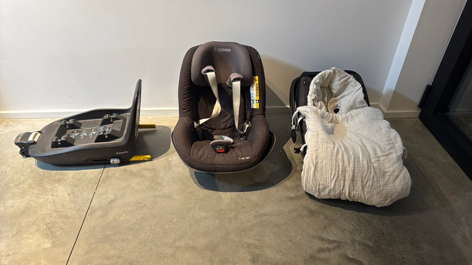 MaxiCosi 2wayFix & MaxiCosi cabriofix & MaxiCosi 2way pearl, Ophalen, Gebruikt, 0 t/m 18 kg, Isofix