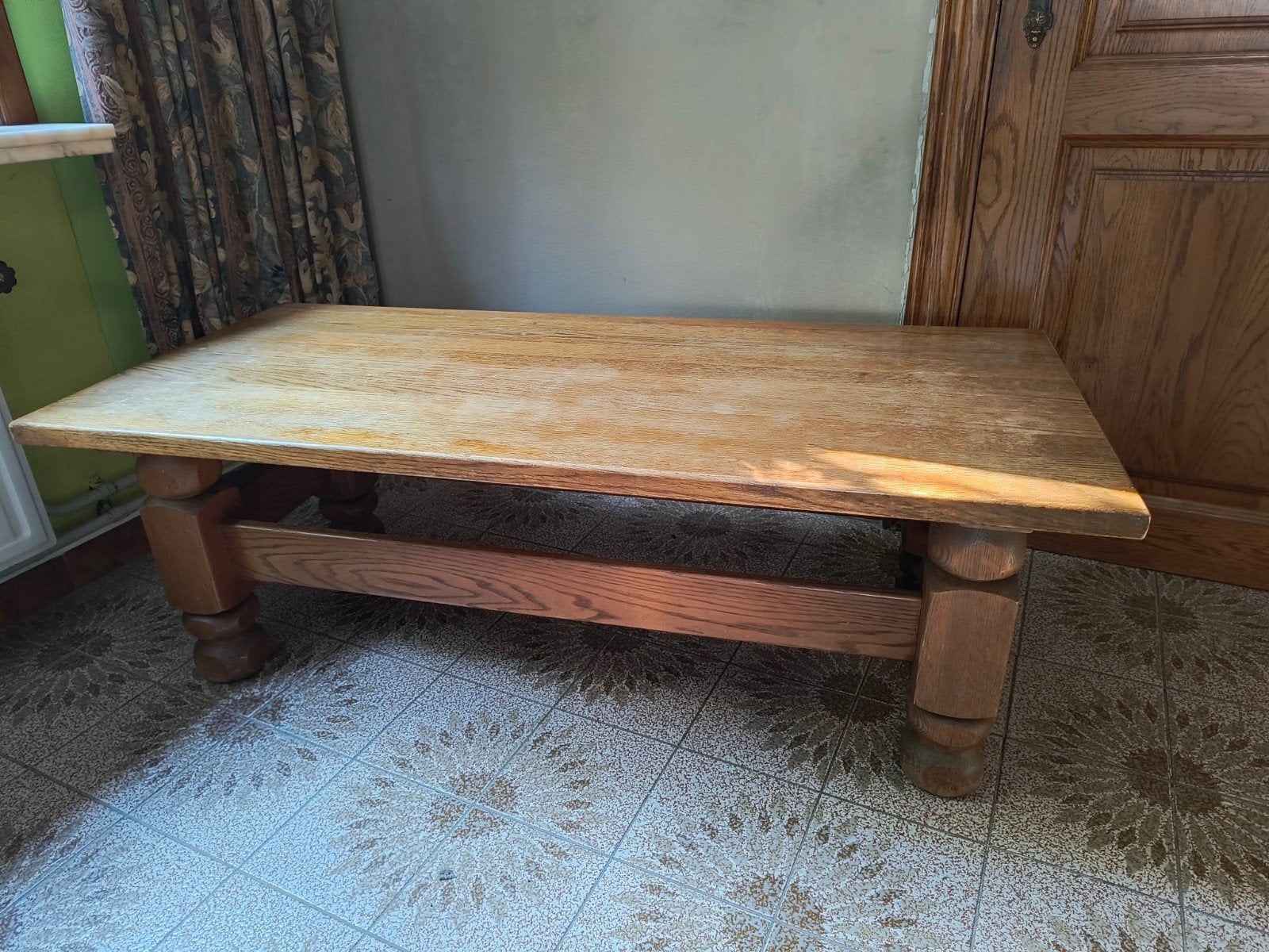 Massieve houten salontafel – 132 x 60 x 48 cm, Huis en Inrichting, Tafels | Salontafels, Ophalen, Gebruikt, 100 tot 150 cm, 50 tot 100 cm