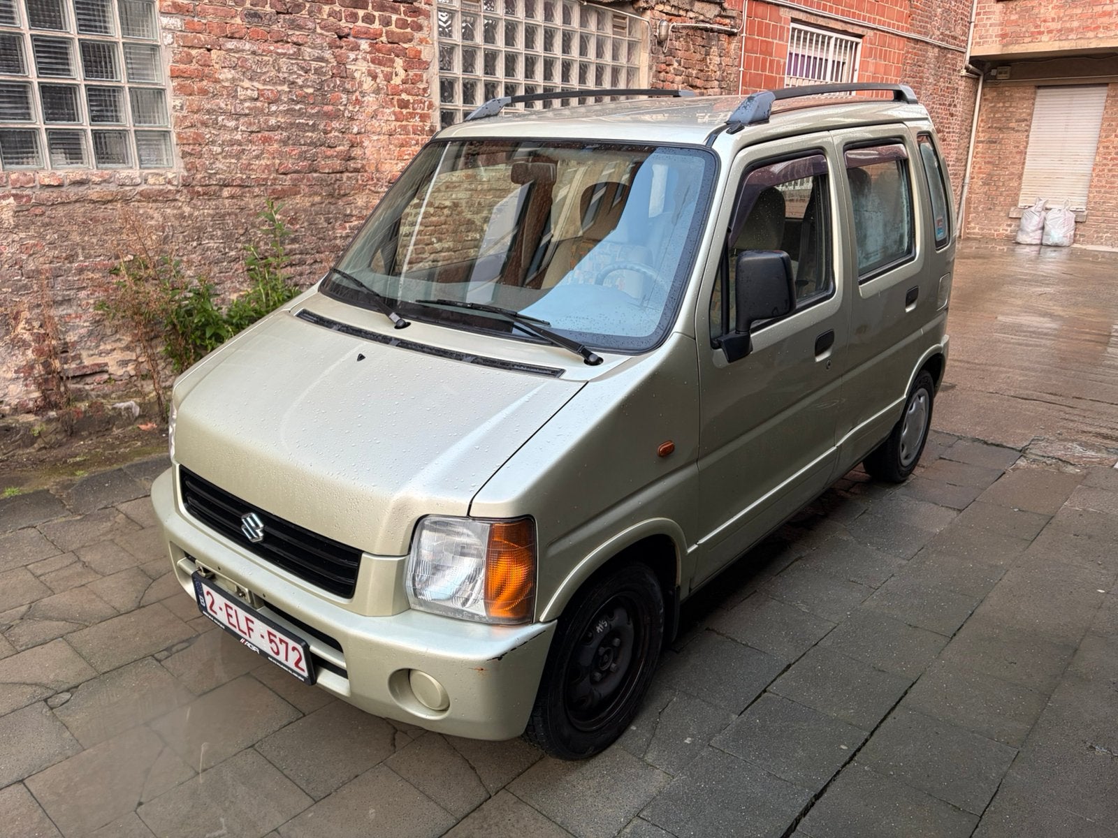 Suzuki Wagon R+ à vendre, Autos, Suzuki, Wagon R+, ABS, Airbags, Verrouillage central, Barres de toit, Rétroviseurs électriques