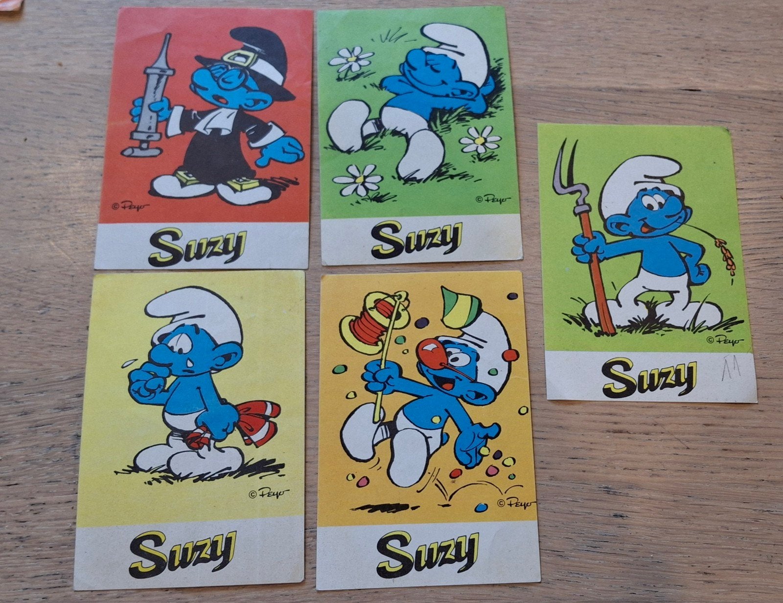 Lot de stickers Schtroumpf de la collection de gaufres Suzy, Collections, Enlèvement ou Envoi, Comme neuf, Bande dessinée ou Dessin animé
