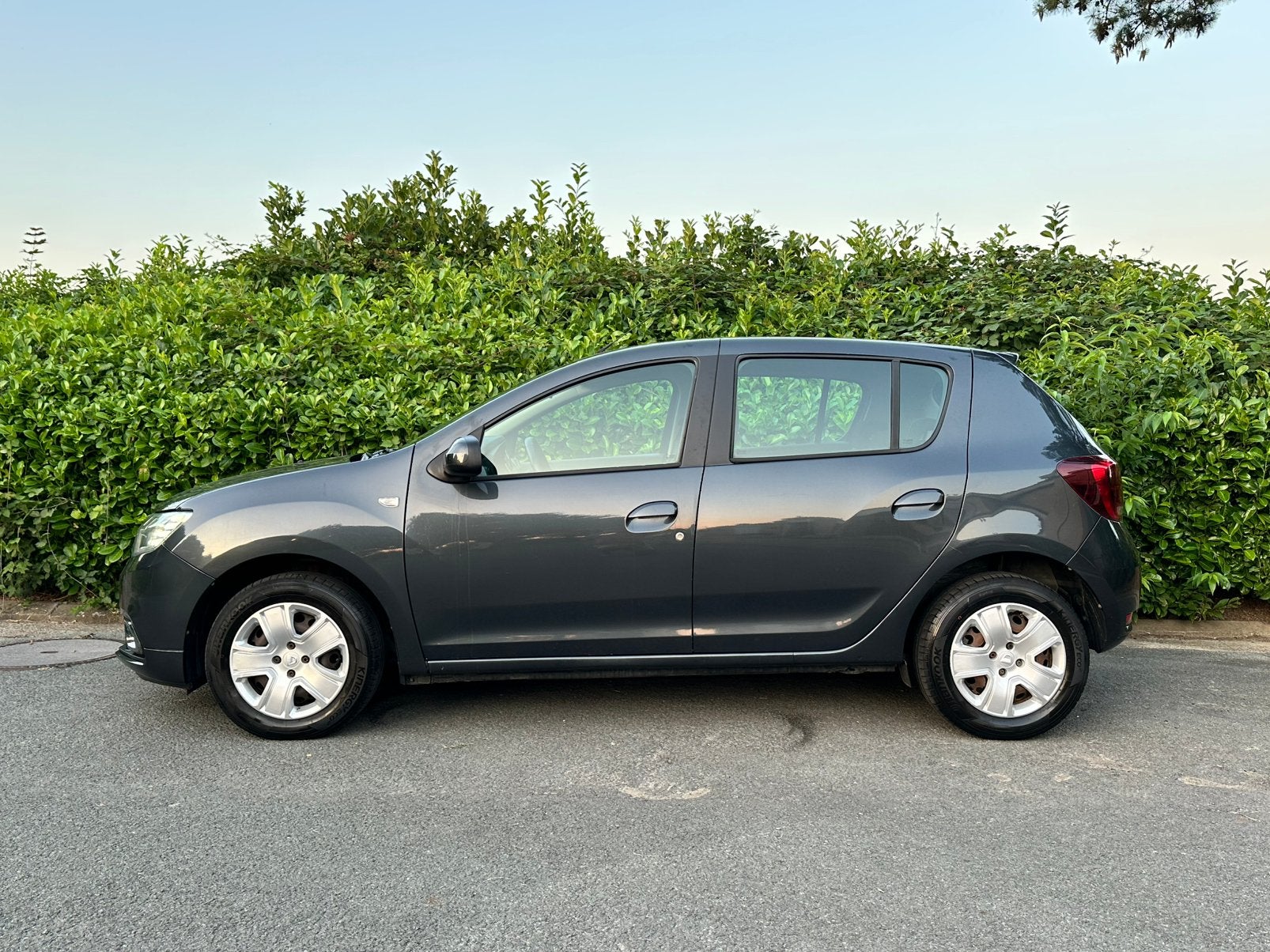Dacia Sandero 0.9 Benzine 2017 Euro 6b 116.000km LED Airco, Auto's, Dacia, Voorwielaandrijving, Stof, Euro 6, 109 g/km