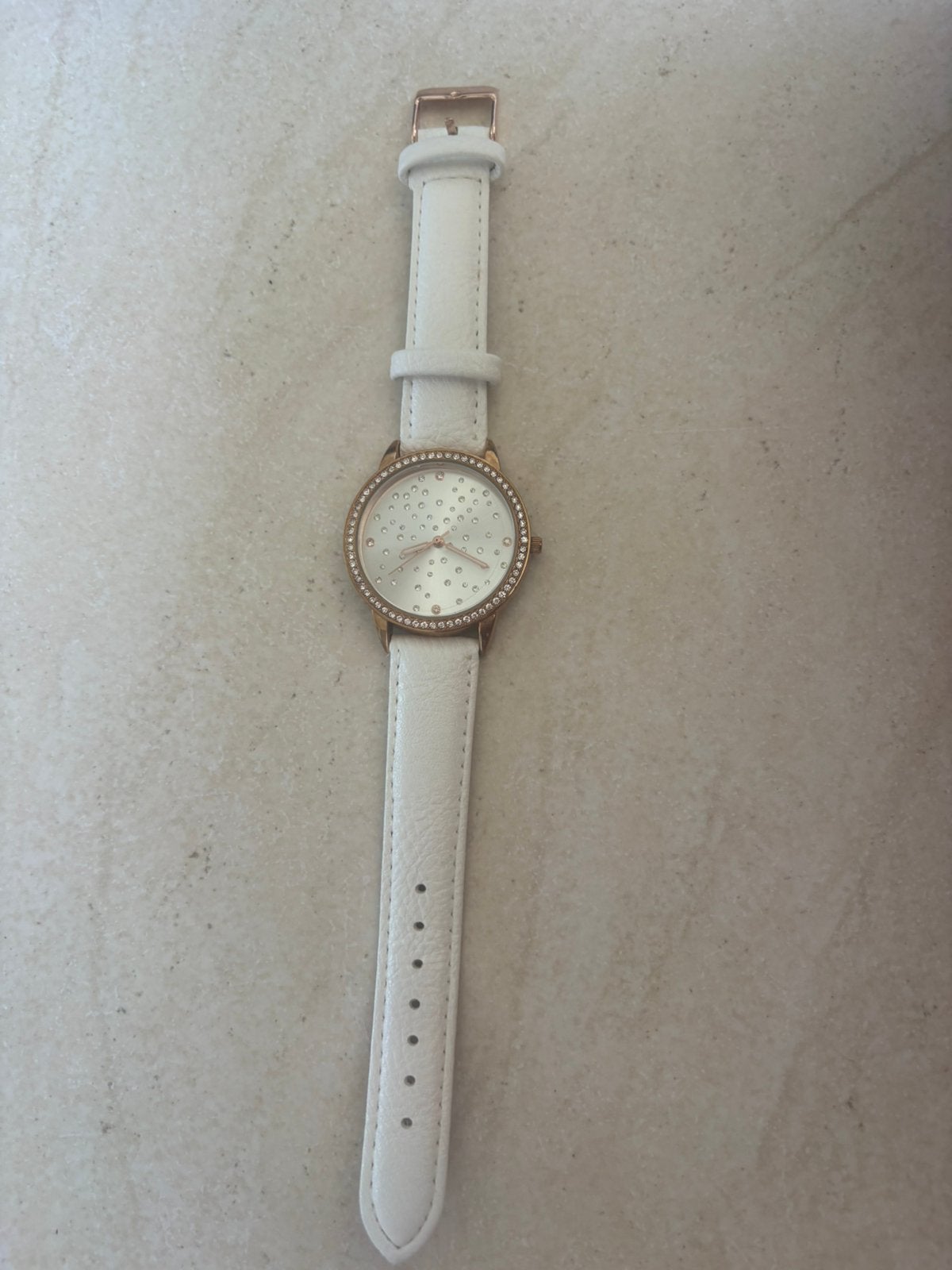 Witte horloge met steentjes, Ophalen of Verzenden, Nieuw