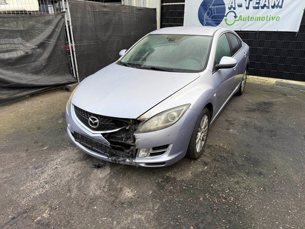 AILE AVANT GAUCHE Mazda 6 (GH12 / GHA2) (01-2007/07-2013), Hitdorfer Straße 73
51371  Leverkusen, DE, Garde-boue, Mazda, Utilisé
