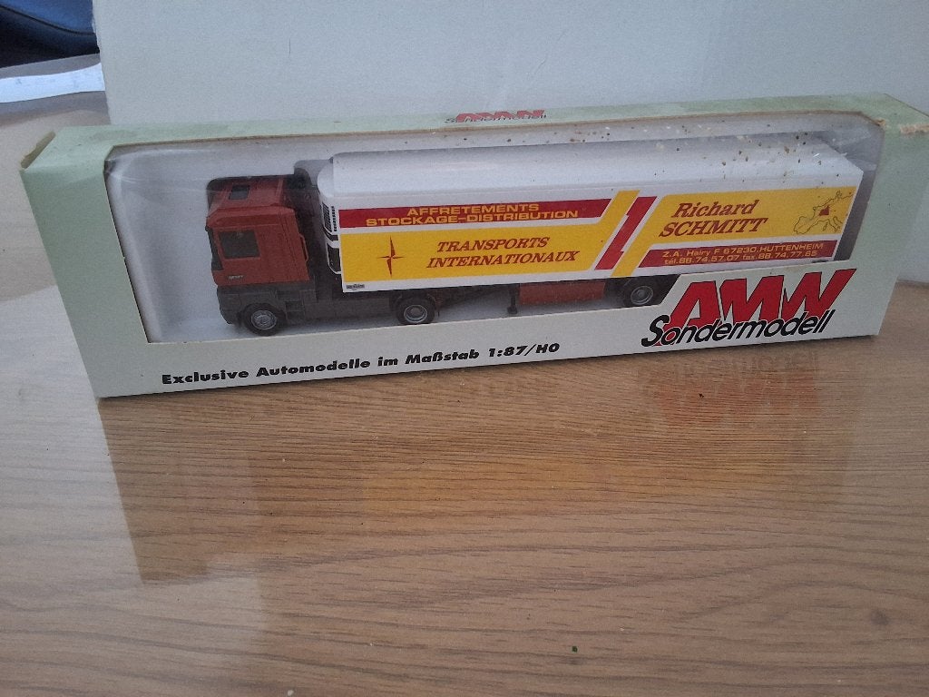 camion HO 1:87, Enlèvement ou Envoi, Comme neuf, Bus ou Camion, AWM