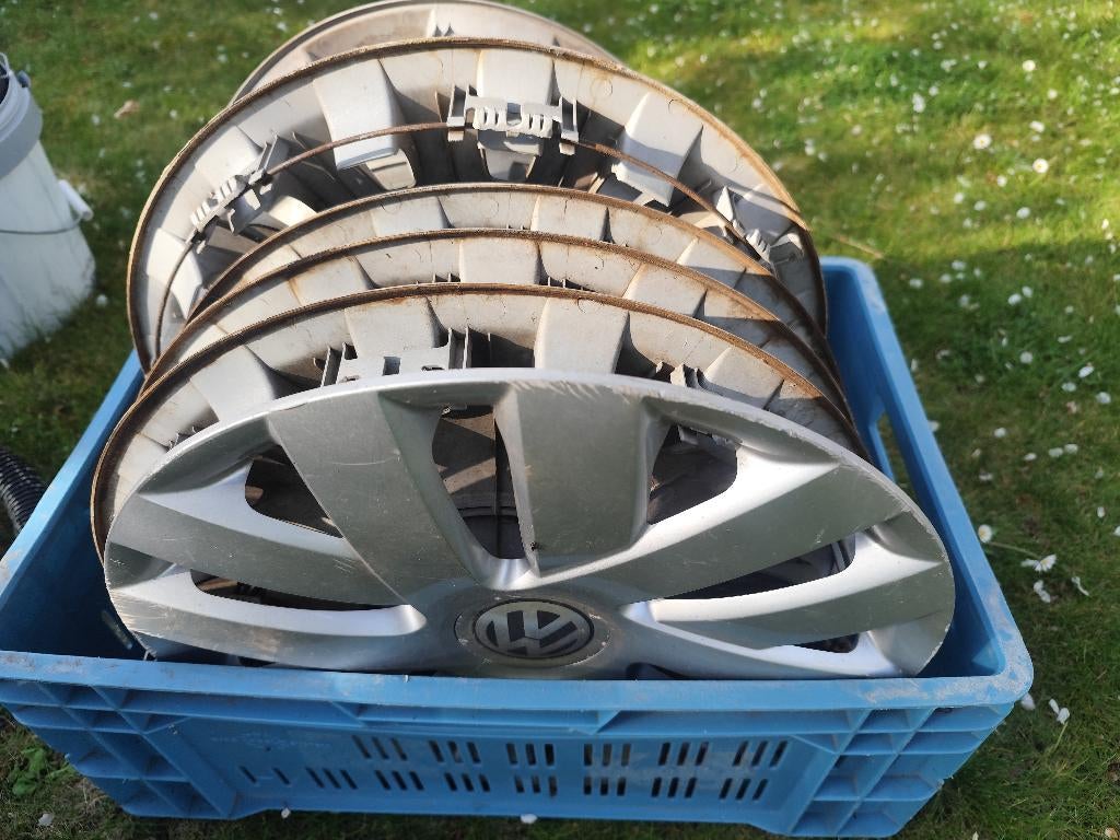 Enjoliveurs VW 15 et 16", Autos : Divers, Enjoliveurs, Enlèvement
