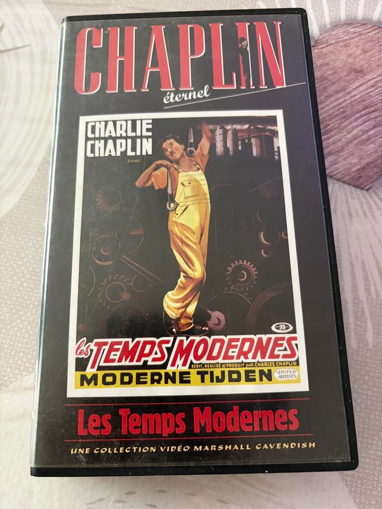 Charlie Chaplin — VHS „Modern Times”, Ophalen of Verzenden, Zo goed als nieuw
