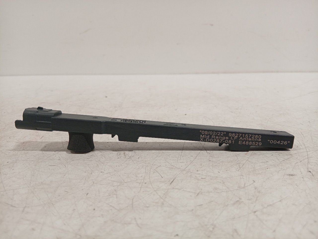 Antenne Peugeot 208, Auto diversen, Autoradio's, Ophalen of Verzenden, Van der Ven Autorecycling B.V., Onderdelen@venauto.nl, Ettenseweg 76, 4706 PB Roosendaal, The Netherlands