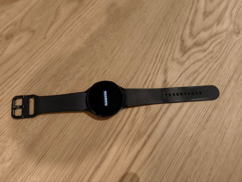 Samsung watch 4, Handtassen en Accessoires, Verzenden