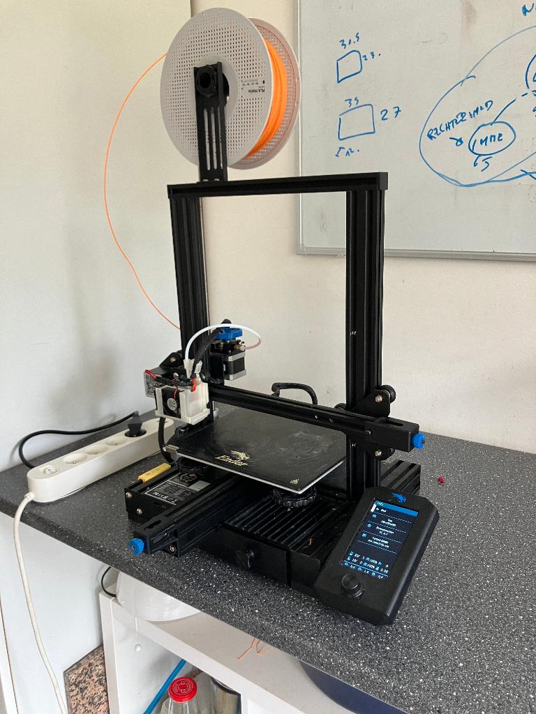 Imprimante 3D Creality Ender 3 V2, Informatique & Logiciels, 3D Imprimantes, Utilisé, Filament, Enlèvement