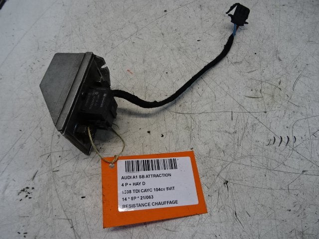 KACHELWEERSTAND Audi A1 Sportback (8XA / 8XF) (6Q1907521B), Info@audi.de, Audi, Audi AG, Gebruikt