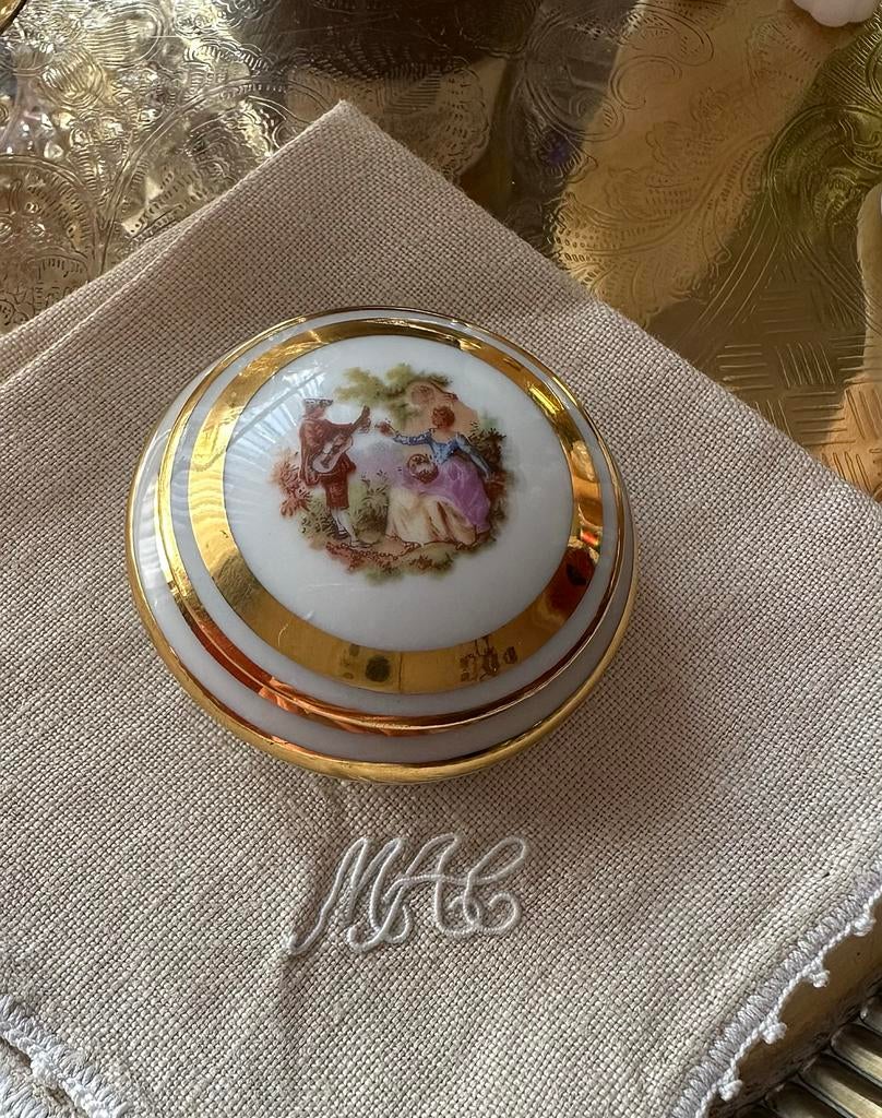 Porseleinen doos uit Limoges — Raflin, Frankrijk (vintage), Antiek en Kunst, Antiek | Servies compleet, Verzenden