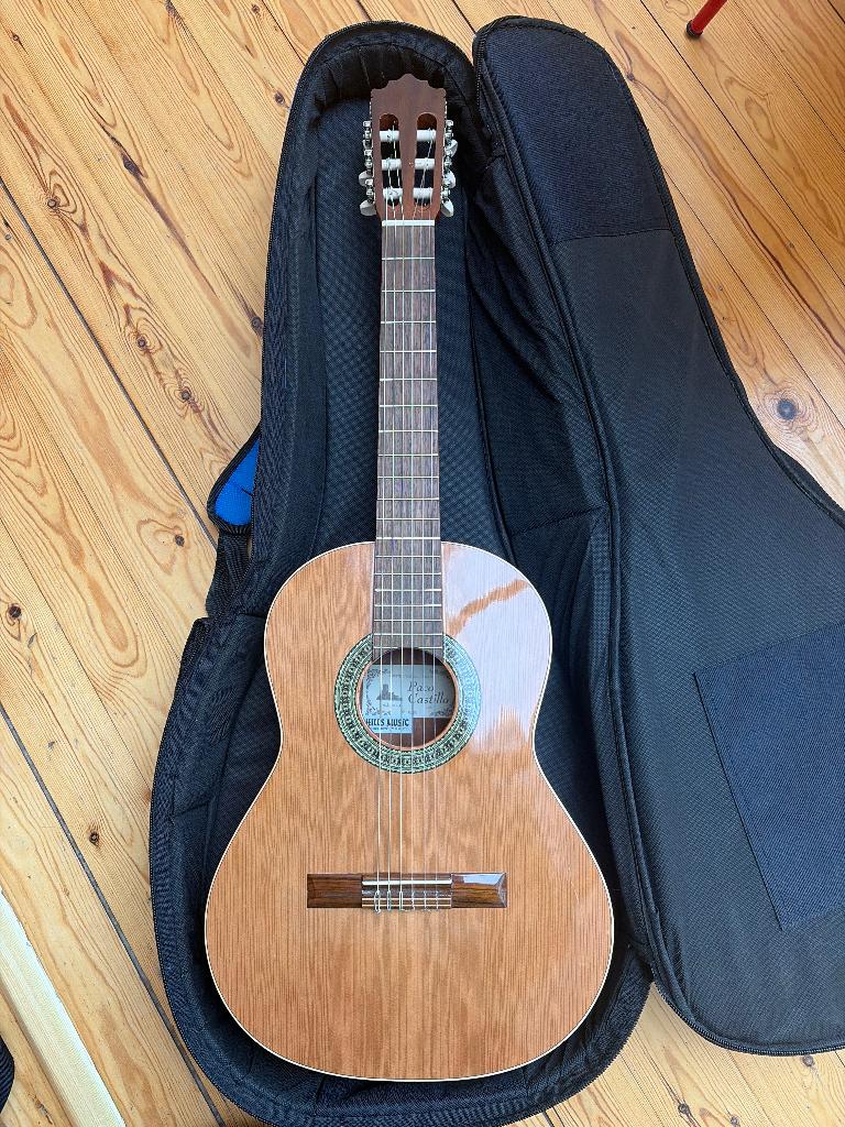Paco Castillo Model 201 3/4 gitaar, Ophalen of Verzenden, Zo goed als nieuw, Klassieke of Spaanse gitaar, Met koffer