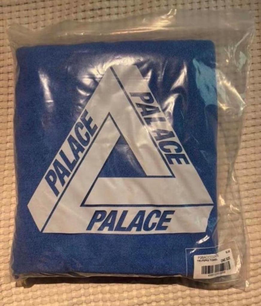 Palace Skateboards Tri-Ferg badhanddoek, Kleding | Heren, Badmode en Zwemkleding, Ophalen, Blauw