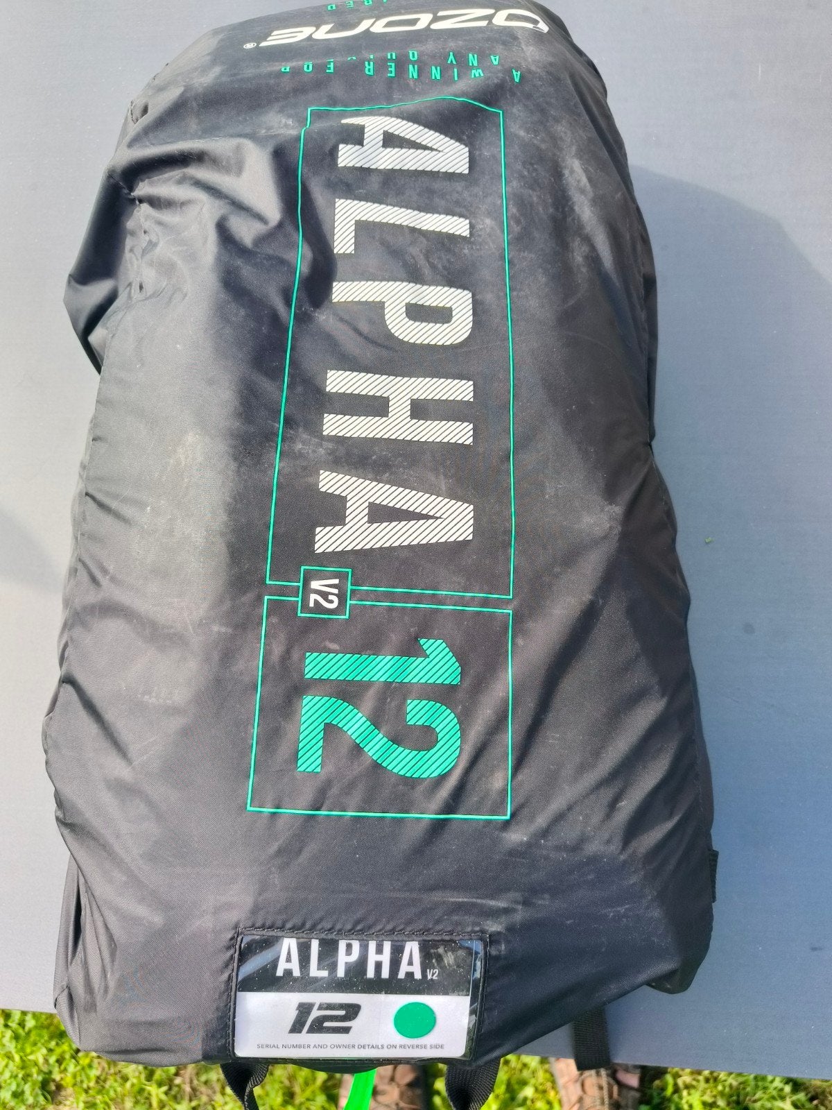 nieuwe kite  Ozone Alpha v2 12m 600€, Ophalen of Verzenden, Kite