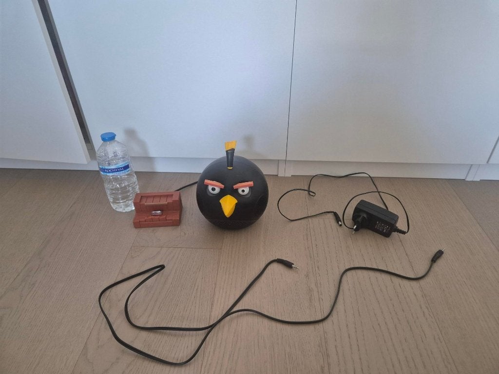 Angry Birds Black Bird GEAR4 Speaker + Dockingstation, Enlèvement ou Envoi, Autres marques, Noir, Utilisé