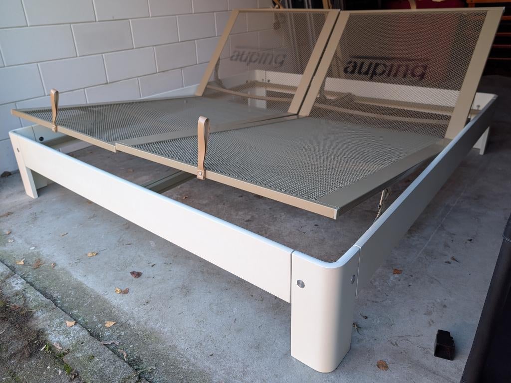 Auping Auronde 160 / 180 x 200 verstelbaar wit, Huis en Inrichting, Slaapkamer | Bedden, Ophalen, Verstelbaar, Wit, Design