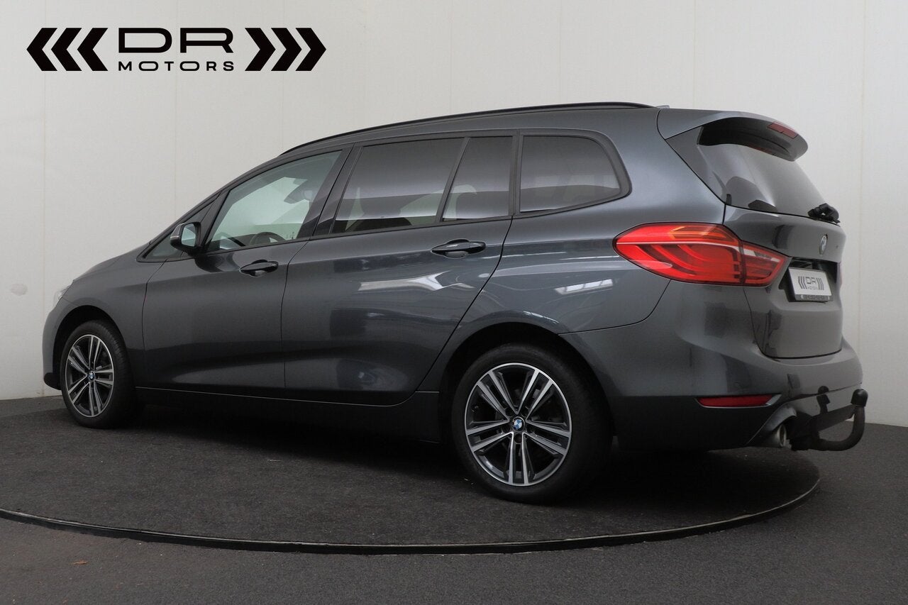 BMW 216 dA GRAN TOURER - PANODAK - LEDER - NAVI -  COMFORT, Monovolume, 2 Reeks, 107 g/km, Bedrijf