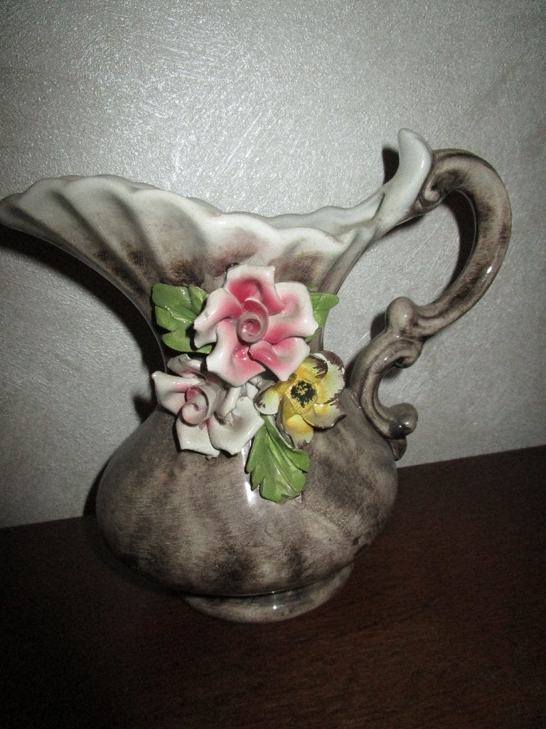 oude porseleinen kruik/vaas met bloemen, Ophalen