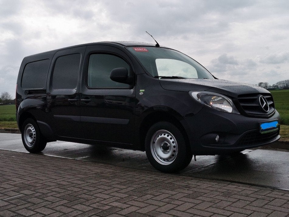 Mercedes Citan 109 Cdi 65000 km uit 2021, Auto's, Voorwielaandrijving, 4 deurs, Stof, 4 cilinders