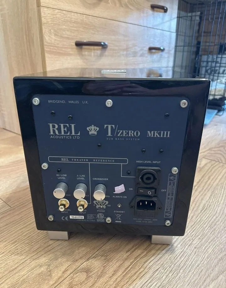 REL Tzero MKIII-subwoofer, Audio, Tv en Foto, Ophalen of Verzenden, Zo goed als nieuw, Bluetooth, 120 tot 150 watt
