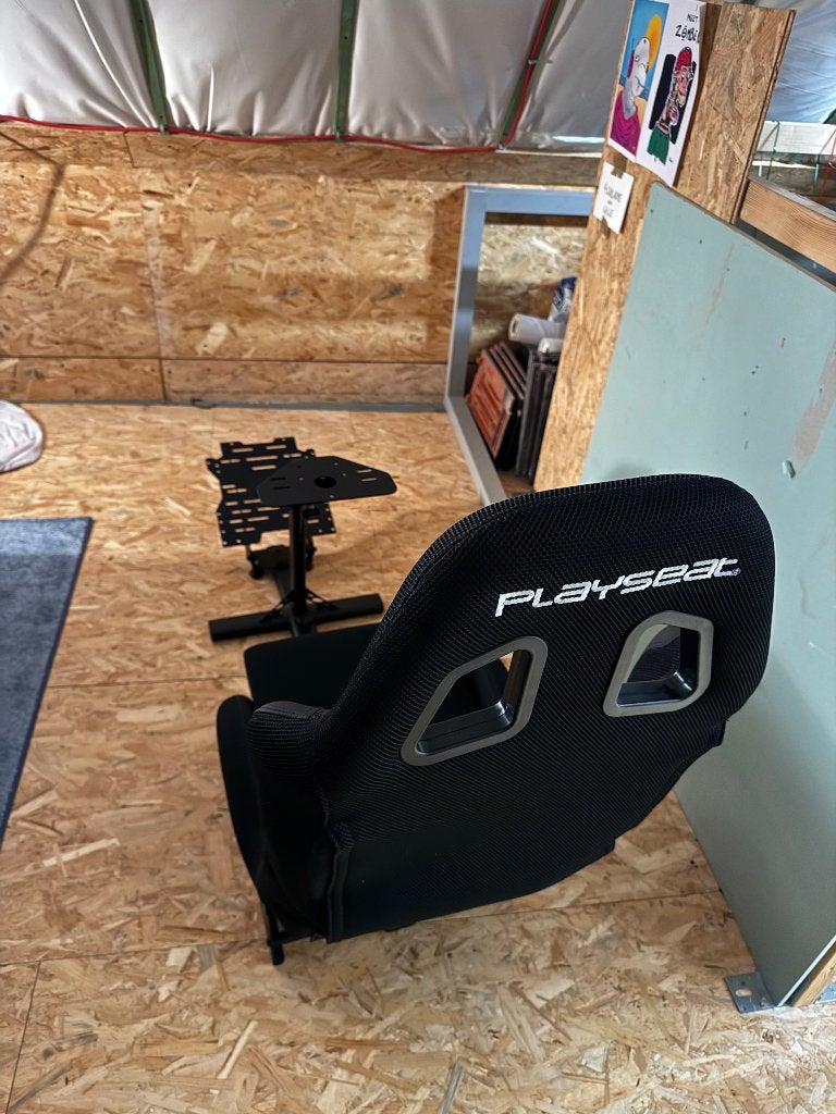 Playseat + stoelschuiver + scherm-stand, Enlèvement, Utilisé