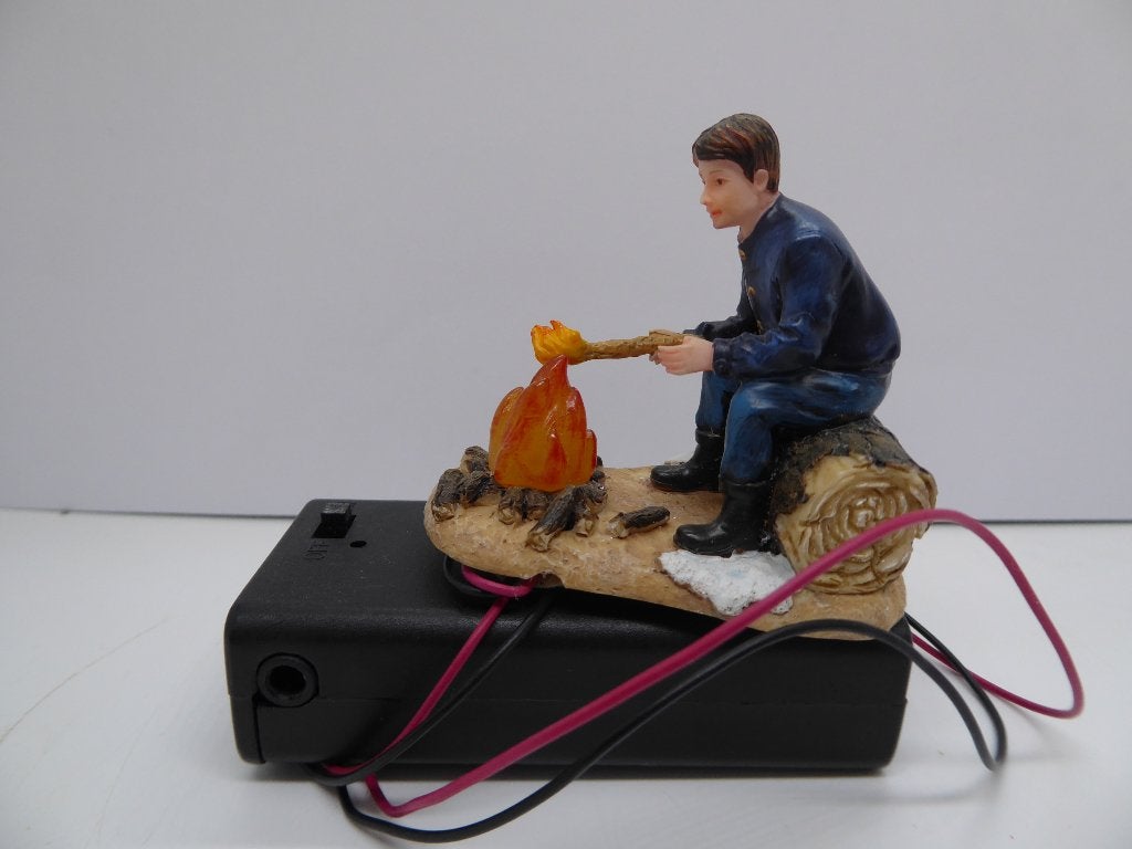 Objet Luville : Homme au feu de camp avec lumière 601351, Enlèvement ou Envoi, Comme neuf