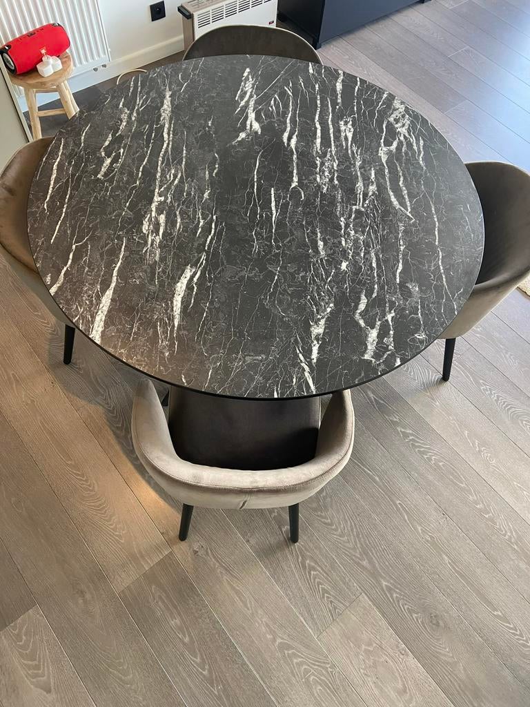Ronde tafel, Huis en Inrichting, Tafels | Eettafels, Ophalen, Zo goed als nieuw