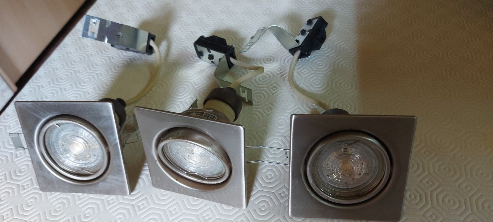 3 spots encastrables, Autres sources lumineuses, GU10, Compatible montage au plafond, Spot encastrable