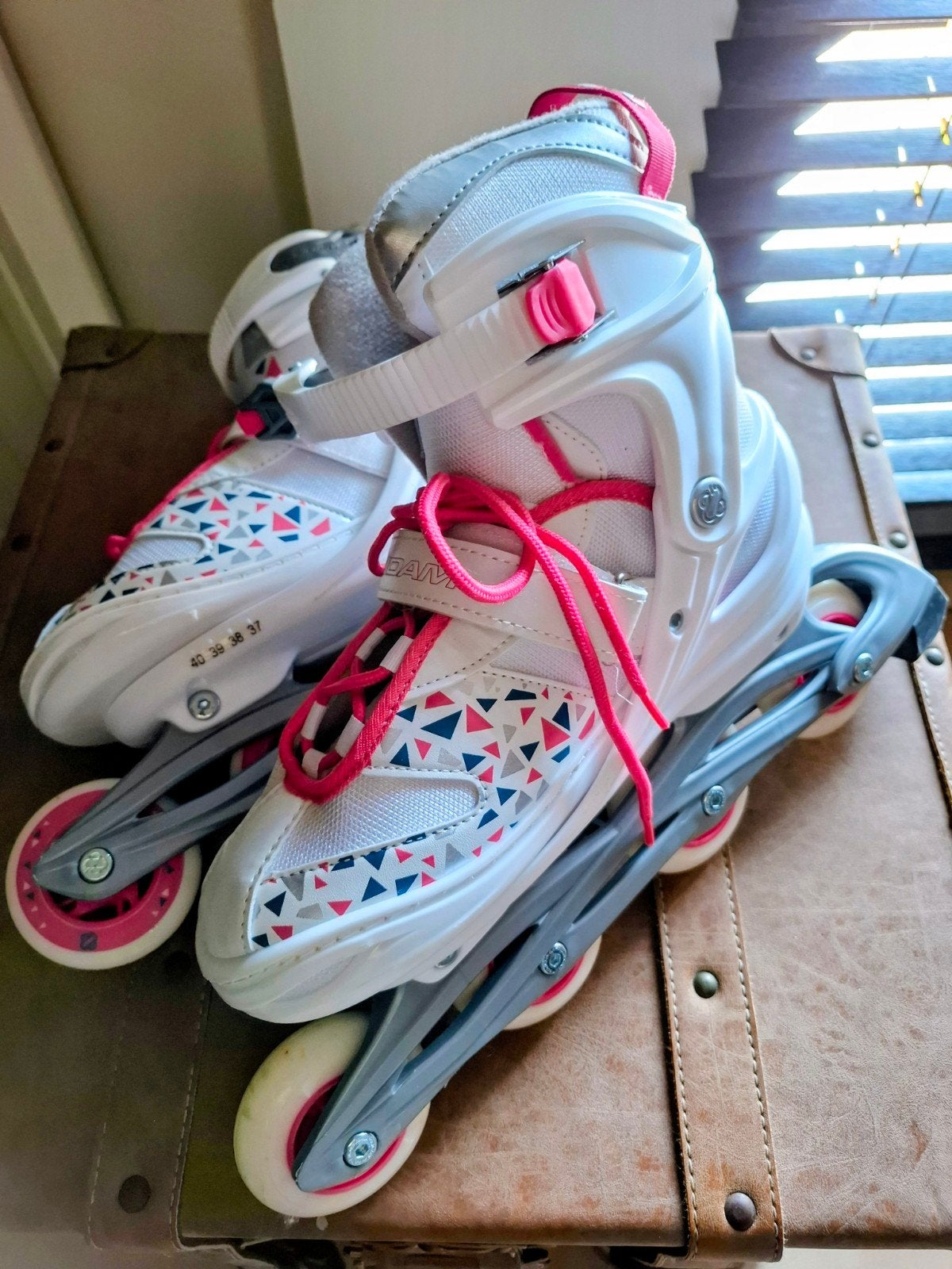 Nijdam inlineskates/skeelers maat 37-40, Sport en Fitness, Skeelers, Verstelbaar, Zo goed als nieuw, Inline skates 4 wielen, Ophalen
