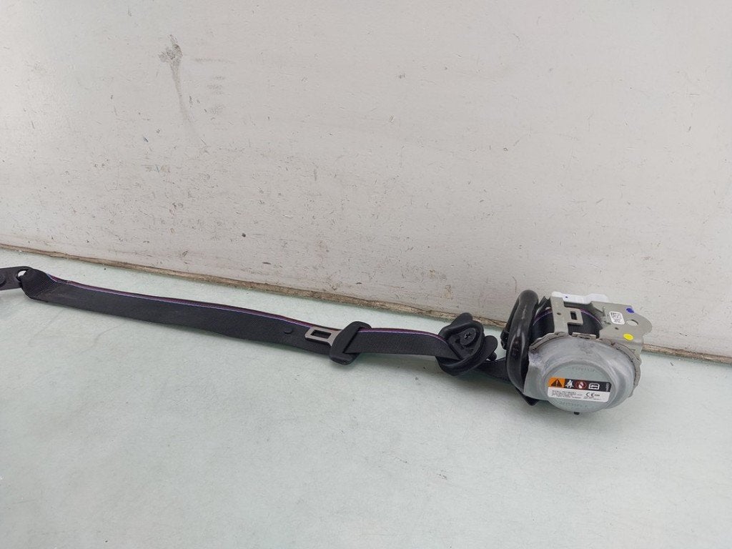 CEINTURE DE SECURITE ARRIERE DROITE BMW X5 (G05), Postoffice@zf.com, Löwentaler Straße 20
88046  Friedrichshafen, DE, Utilisé