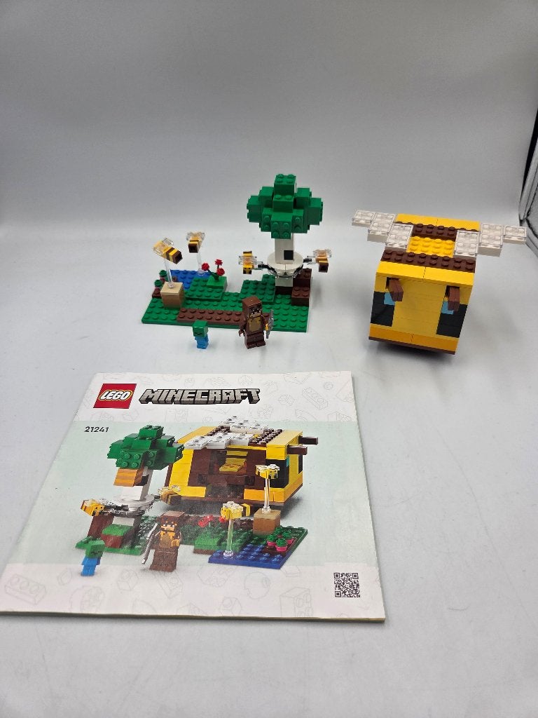 Lego Minecraft 21241 The Bee Cottage, Minecraft, Lego, Ophalen of Verzenden, Zo goed als nieuw