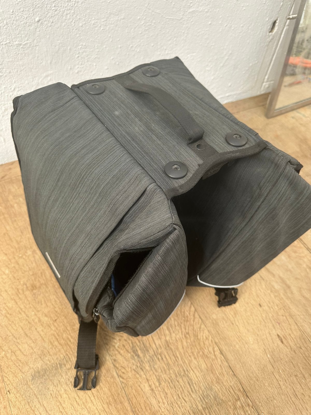 Double sacoche de vélo New Looxs - Gris vert chiné, Enlèvement, Utilisé