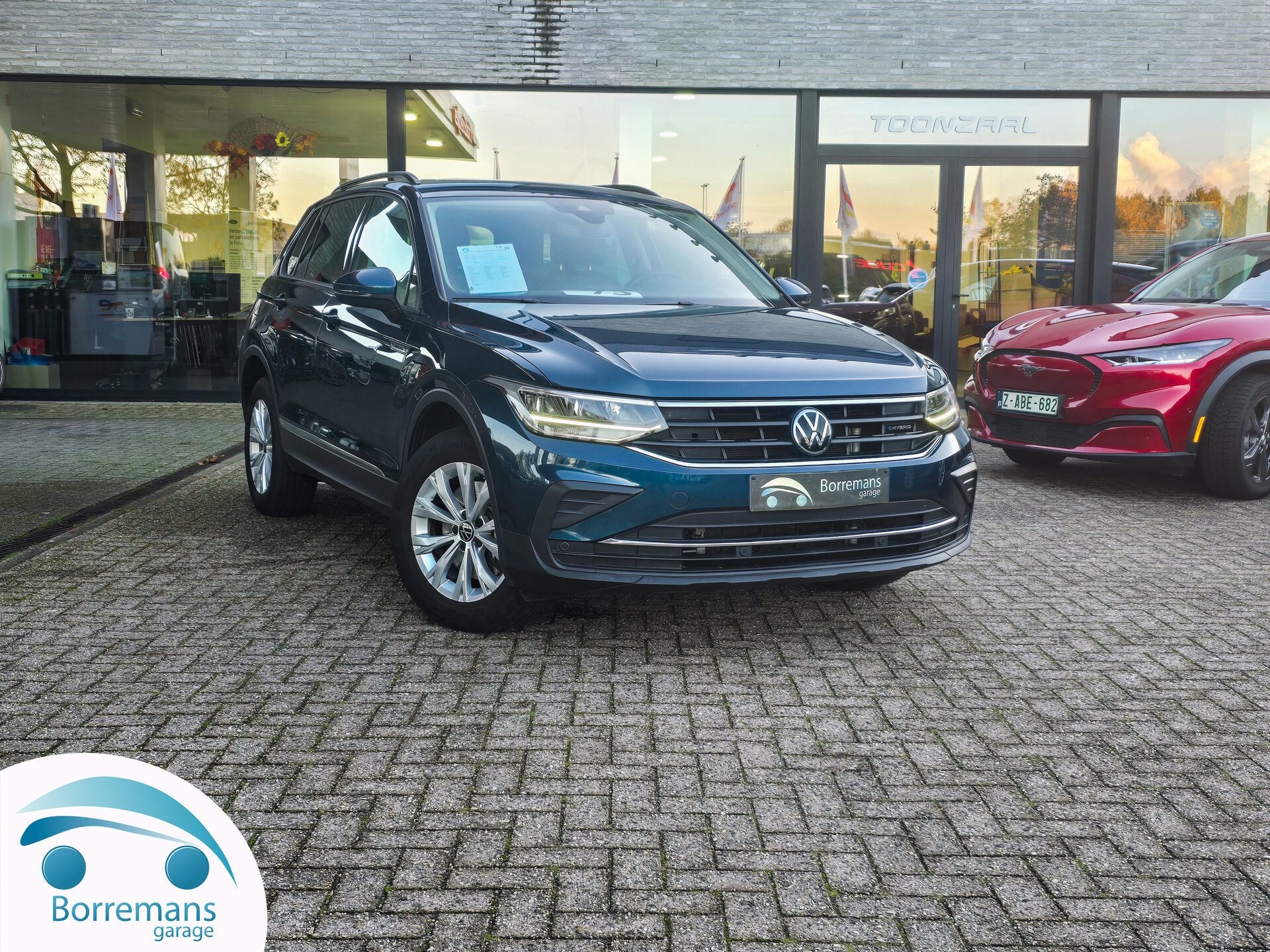 Volkswagen Tiguan HYBRID 245 PK Camera/Trekhaak/Safety Pack, Autos, 32 g/km, Euro 6, 0 kg, Noir