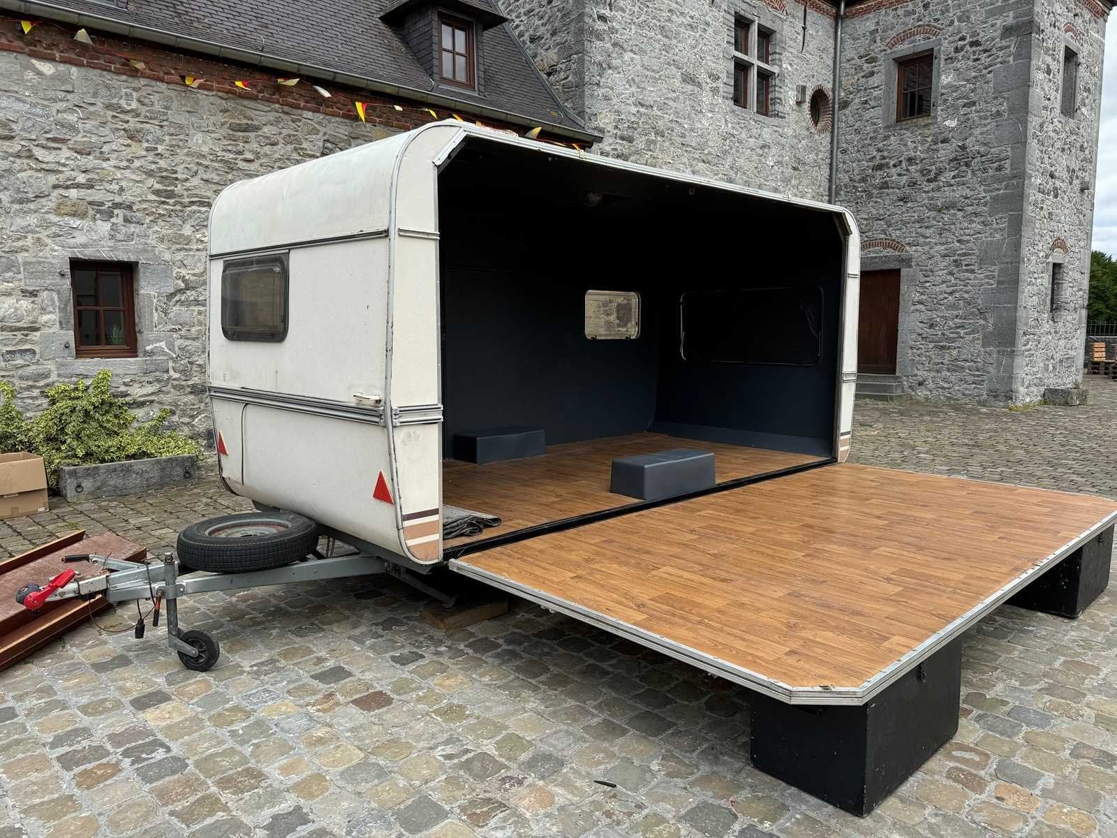 Caravane podium, Entreprise, Autres marques