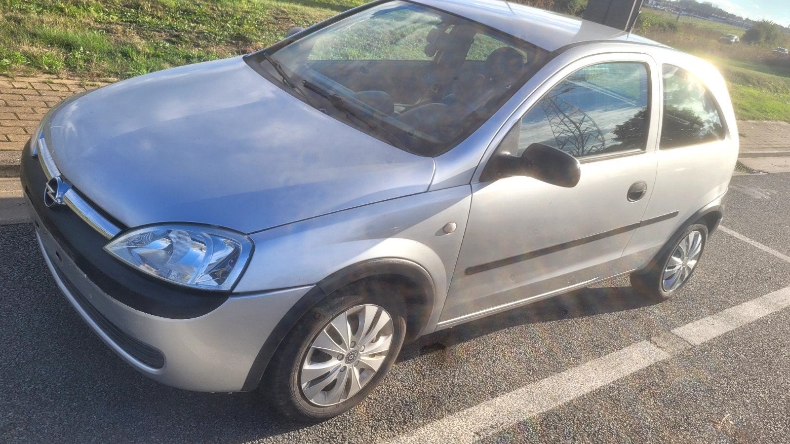 OPEL CORSA 03+1.2ES+CTOK +DEMANDE D'IMMATRICULATION À 1199EU, Bedrijf, Grijs, Zilver of Grijs, Corsa