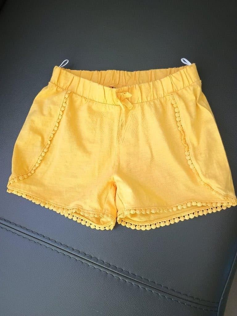 zomerschort maat 128, Kinderen en Baby's, Kinderkleding | Maat 128, Ophalen, Zo goed als nieuw, C&A, Meisje