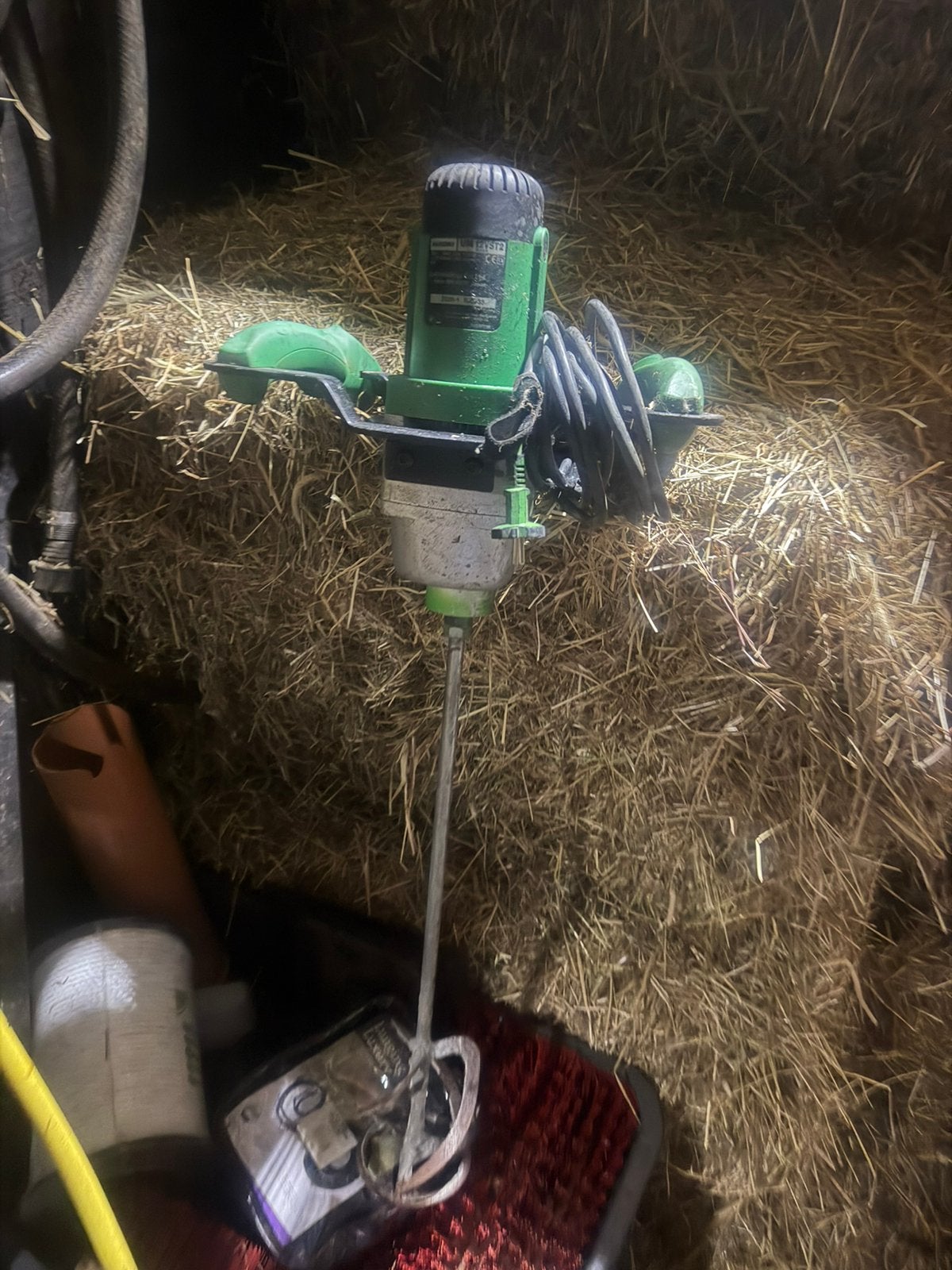 Hikoki betonmixer, Doe-het-zelf en Bouw, Ophalen, Zo goed als nieuw